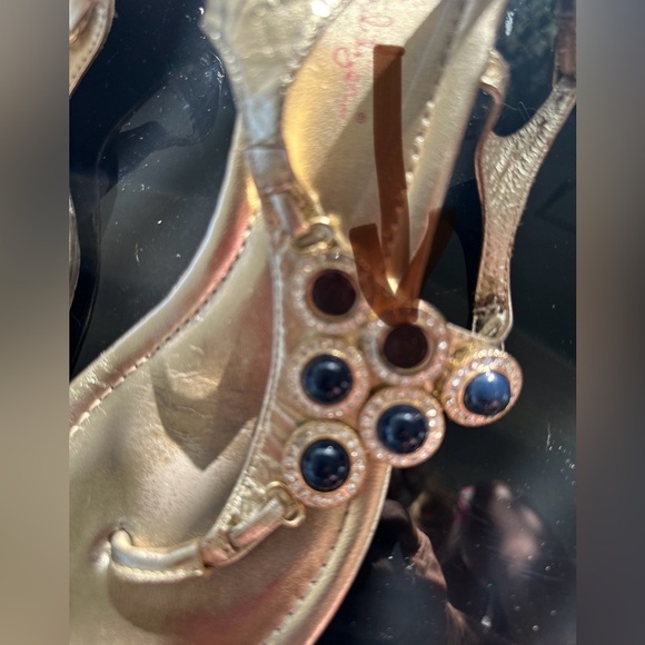 Lilly Pulitzer Gold and Black Sandals with T-Strap Embellishments - Picture 4 of 4